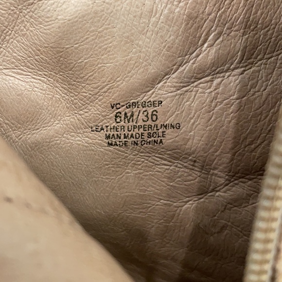 VINCE CAMUTO GREGGER BOOTIE - Picture 7 of 9